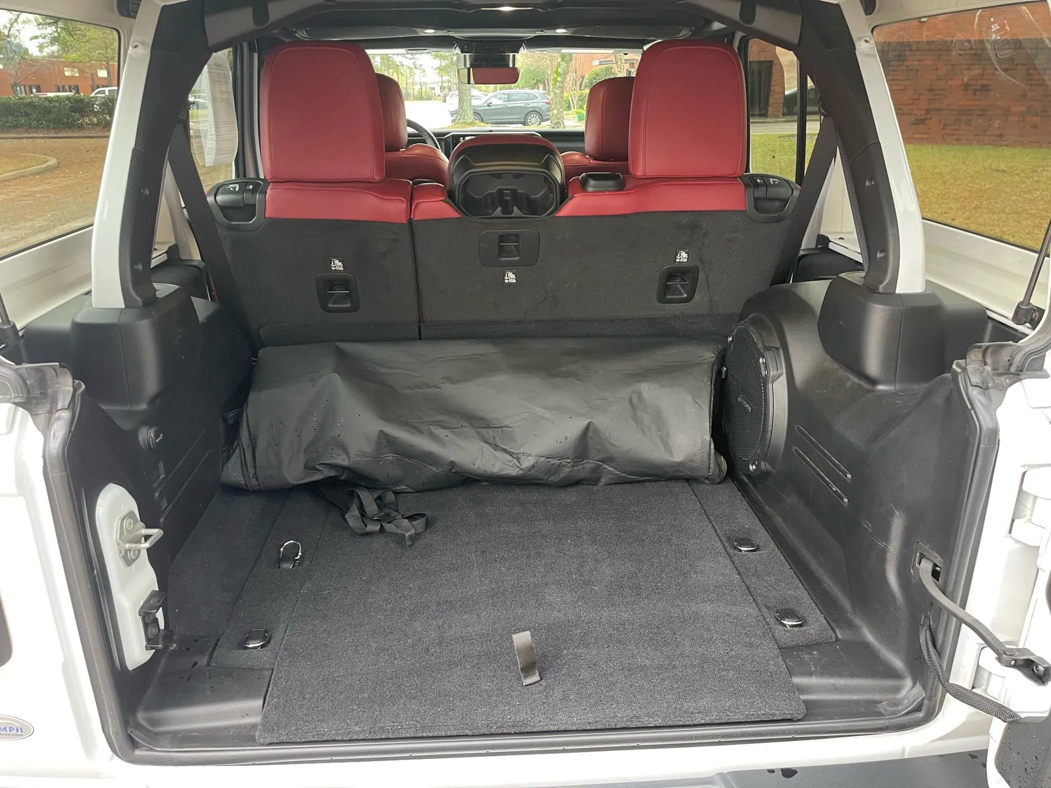 Used 2024 Jeep Wrangler Unlimited Rubicon 392 image 15