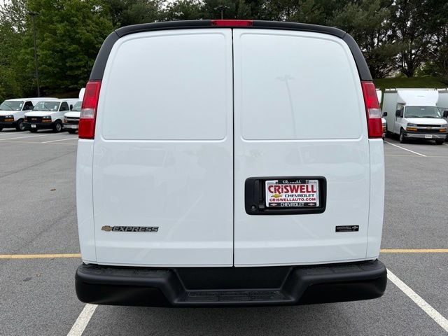 New 2026 Chevrolet Express 2500 w/ Driver Convenience Package RWD image 4
