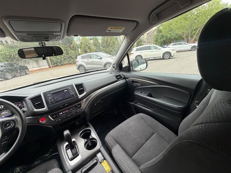 Used 2018 Honda Pilot LX image 29