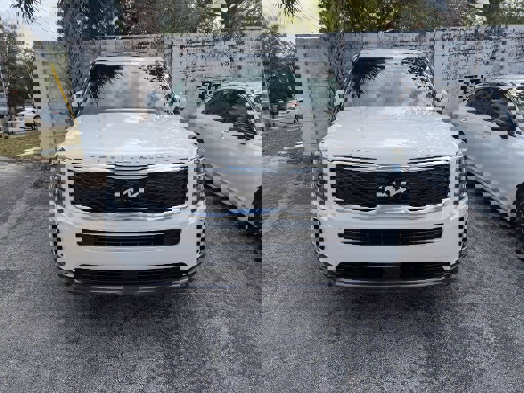 Used 2022 Kia Telluride EX w/ EX Premium Package image 2