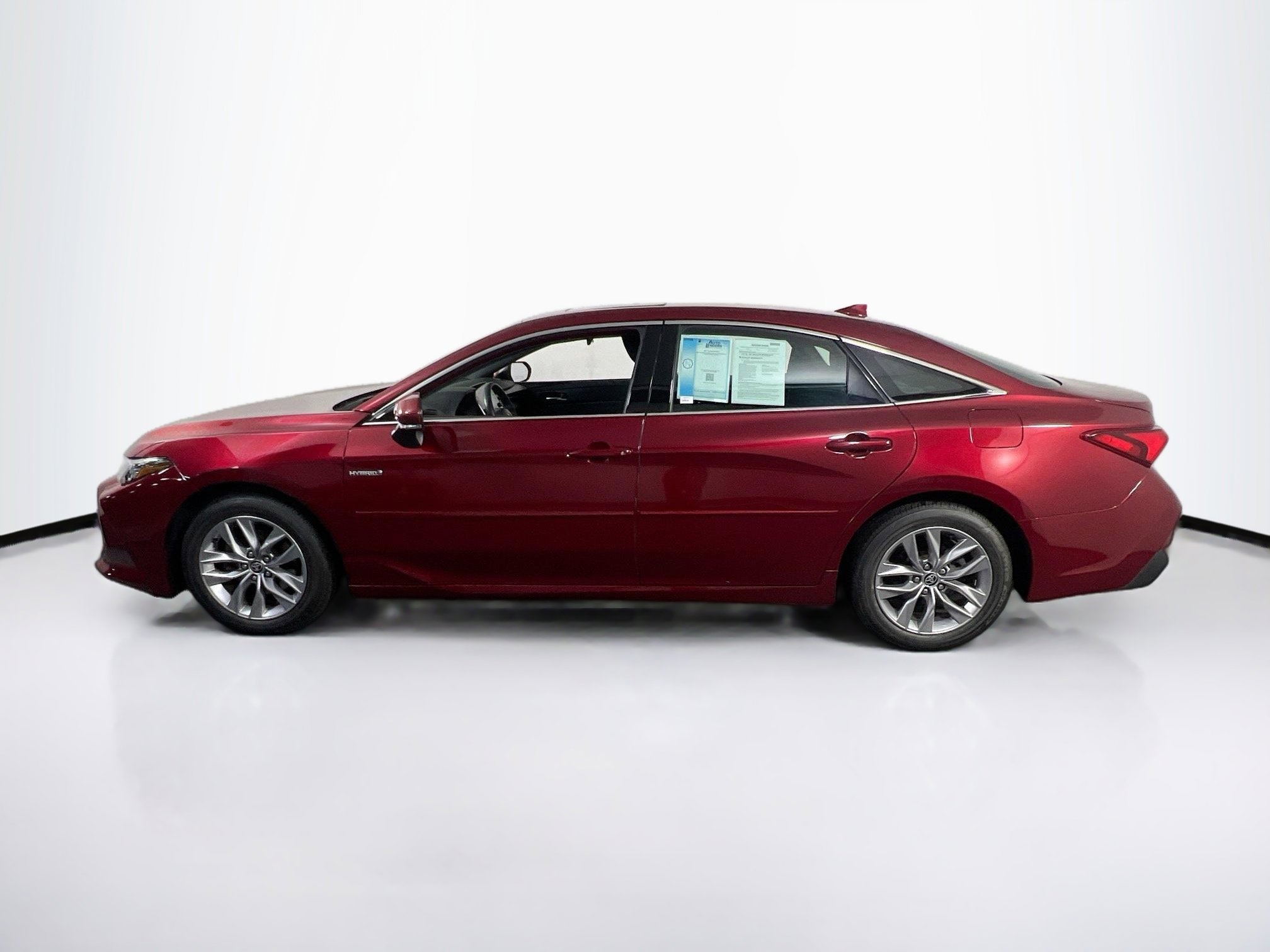 Used 2021 Toyota Avalon XLE image 8