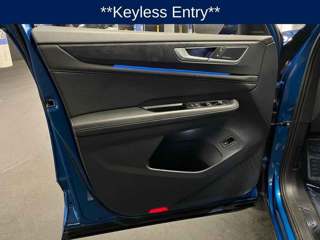 Used 2025 Volkswagen Atlas Cross Sport SEL Premium R-Line image 20