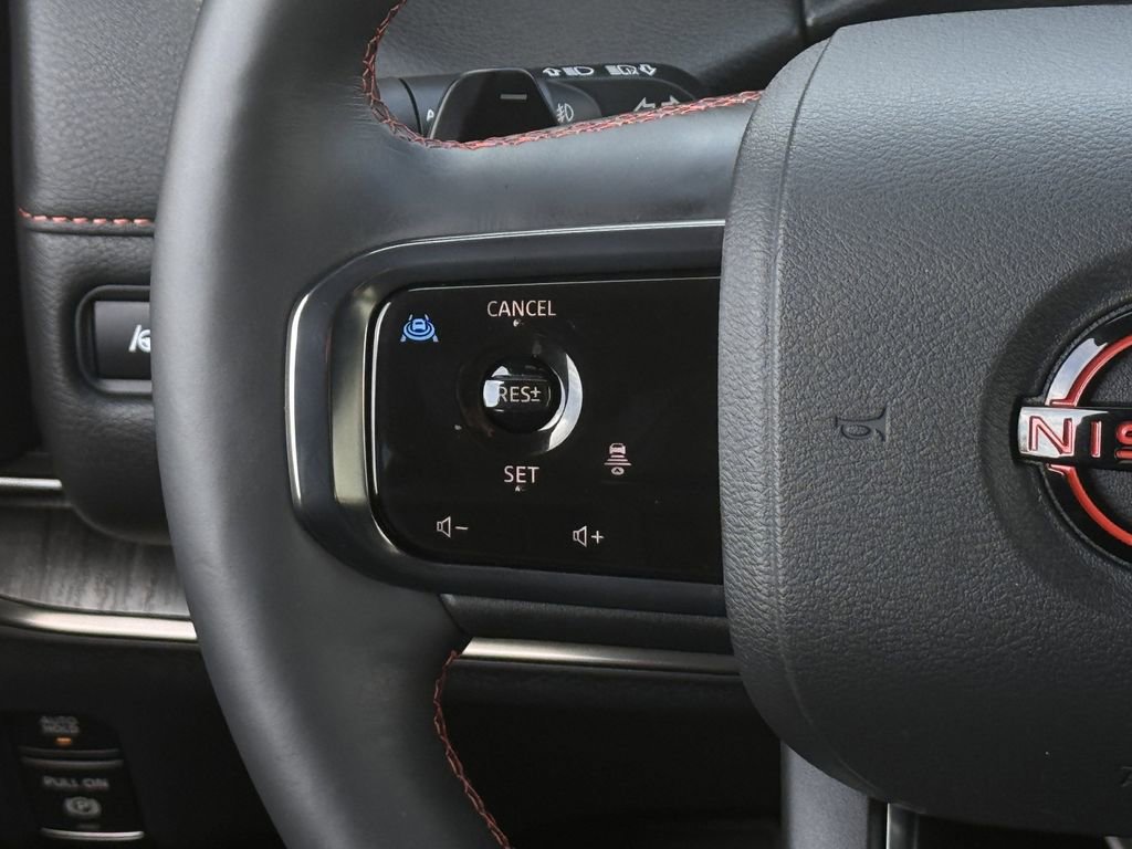 Used 2025 Nissan Armada PRO-4X image 13