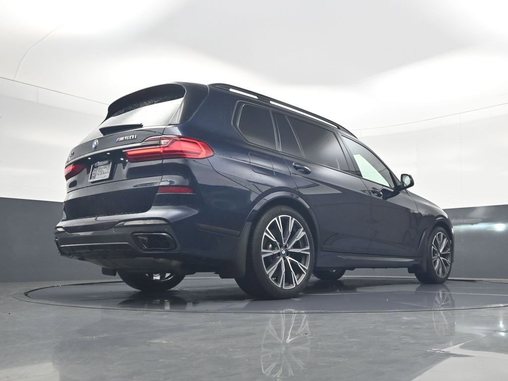 Used 2021 BMW X7 M50i w/ Executive Package image 26
