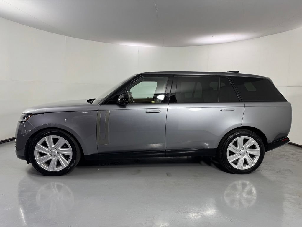 Used 2023 Land Rover Range Rover Long Wheelbase SE AWD/4WD image 10