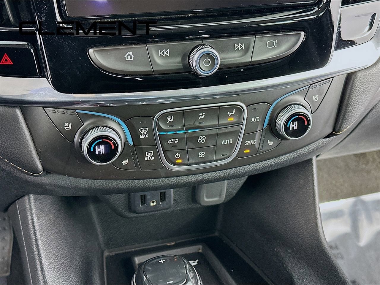 Used 2018 Chevrolet Traverse Premier w/ Driver Confidence II Package image 22