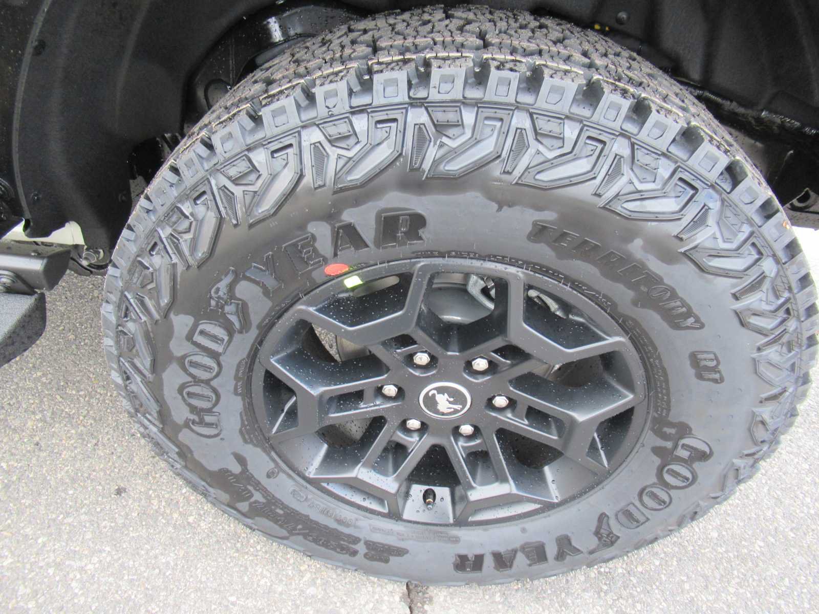 New 2026 Ford Bronco Badlands AWD/4WD image 9