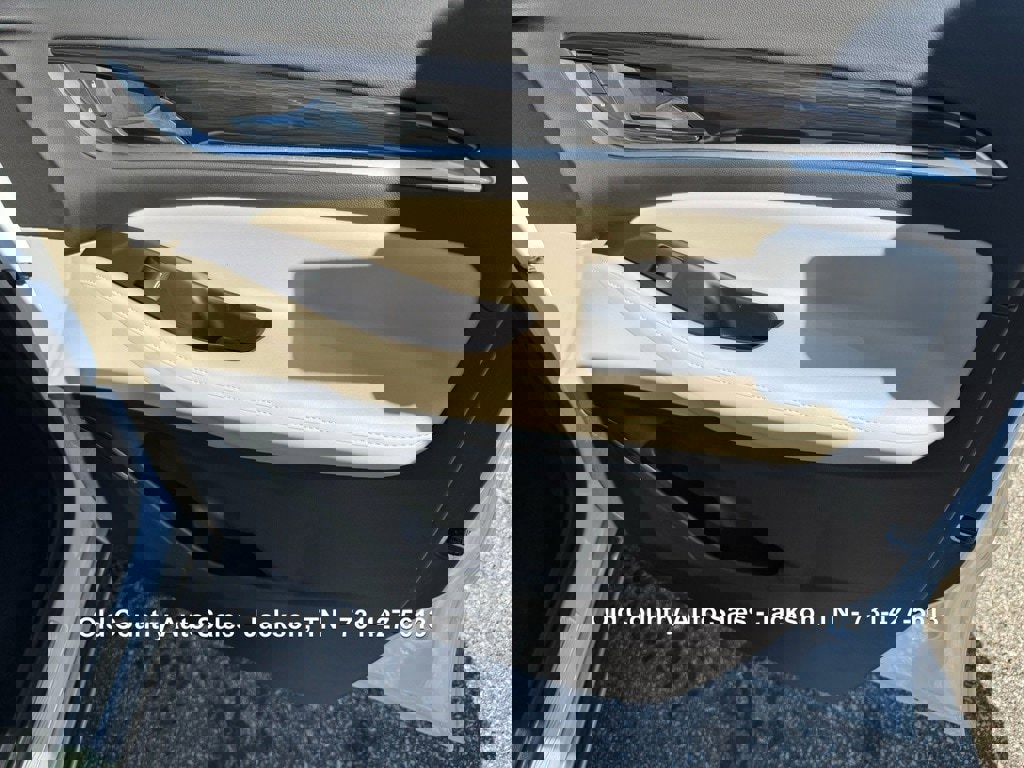 Used 2020 Buick Enclave Essence image 34