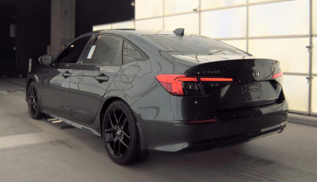Used 2023 Honda Civic Sport image 7