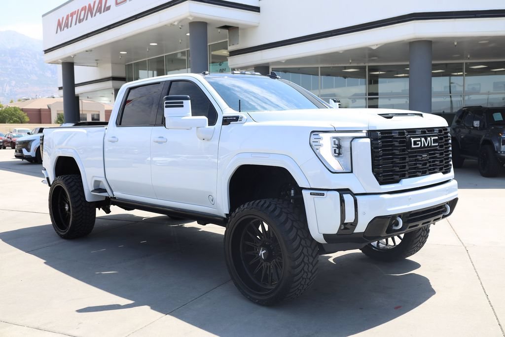 Used 2026 GMC Sierra 3500 Denali Ultimate AWD/4WD image 8