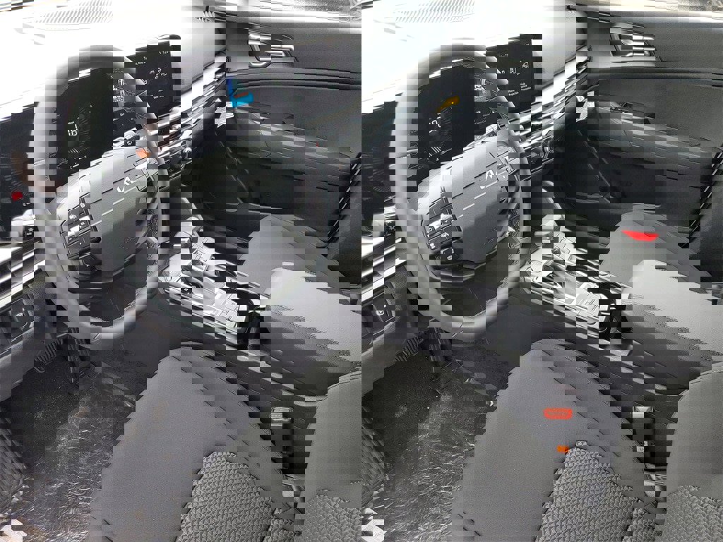 New 2026 Kia Sportage LX image 6