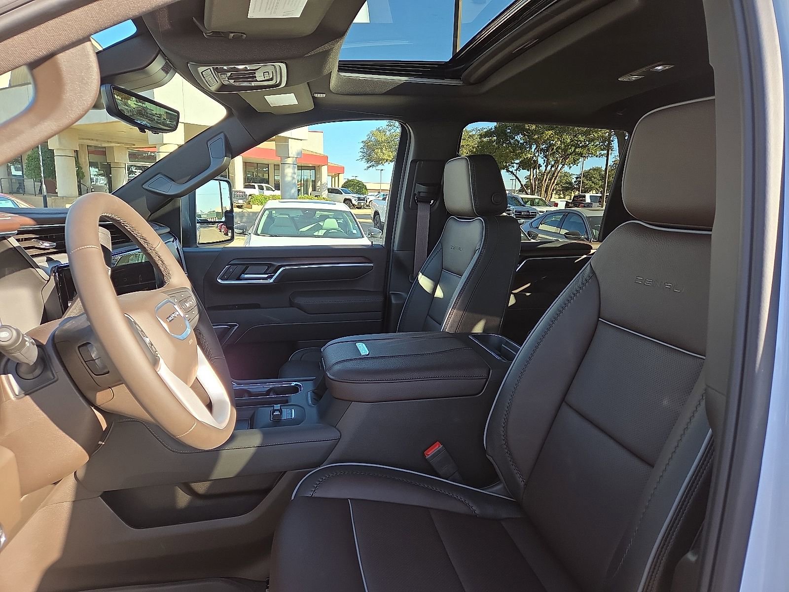 New 2026 GMC Sierra 2500 Denali w/ Denali Reserve Package image 11