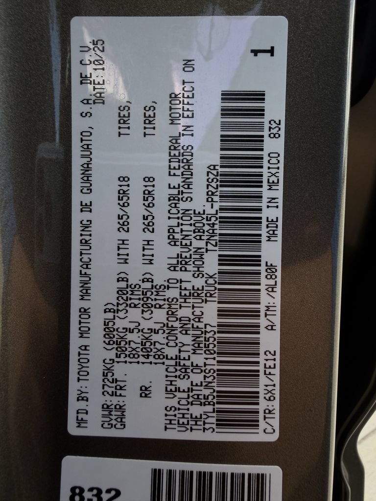 Used 2025 Toyota Tacoma TRD Sport AWD/4WD image 29