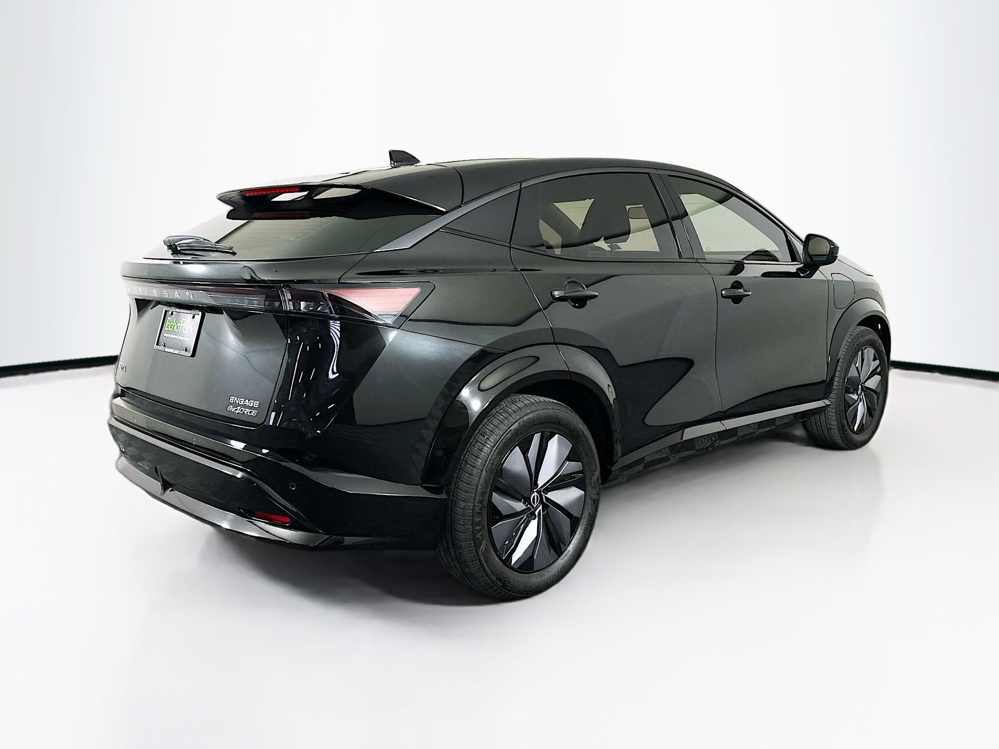 Used 2023 Nissan Ariya ENGAGE image 9