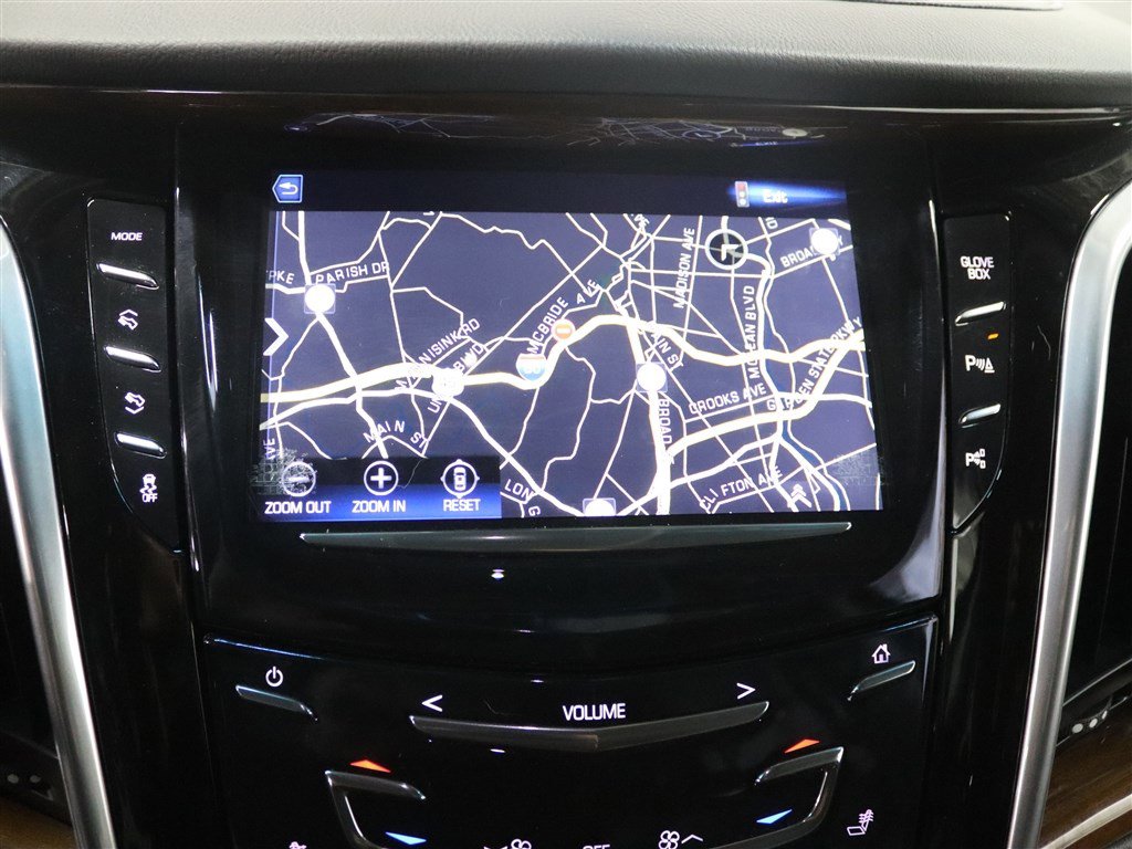 Used 2019 Cadillac Escalade ESV 4WD image 39