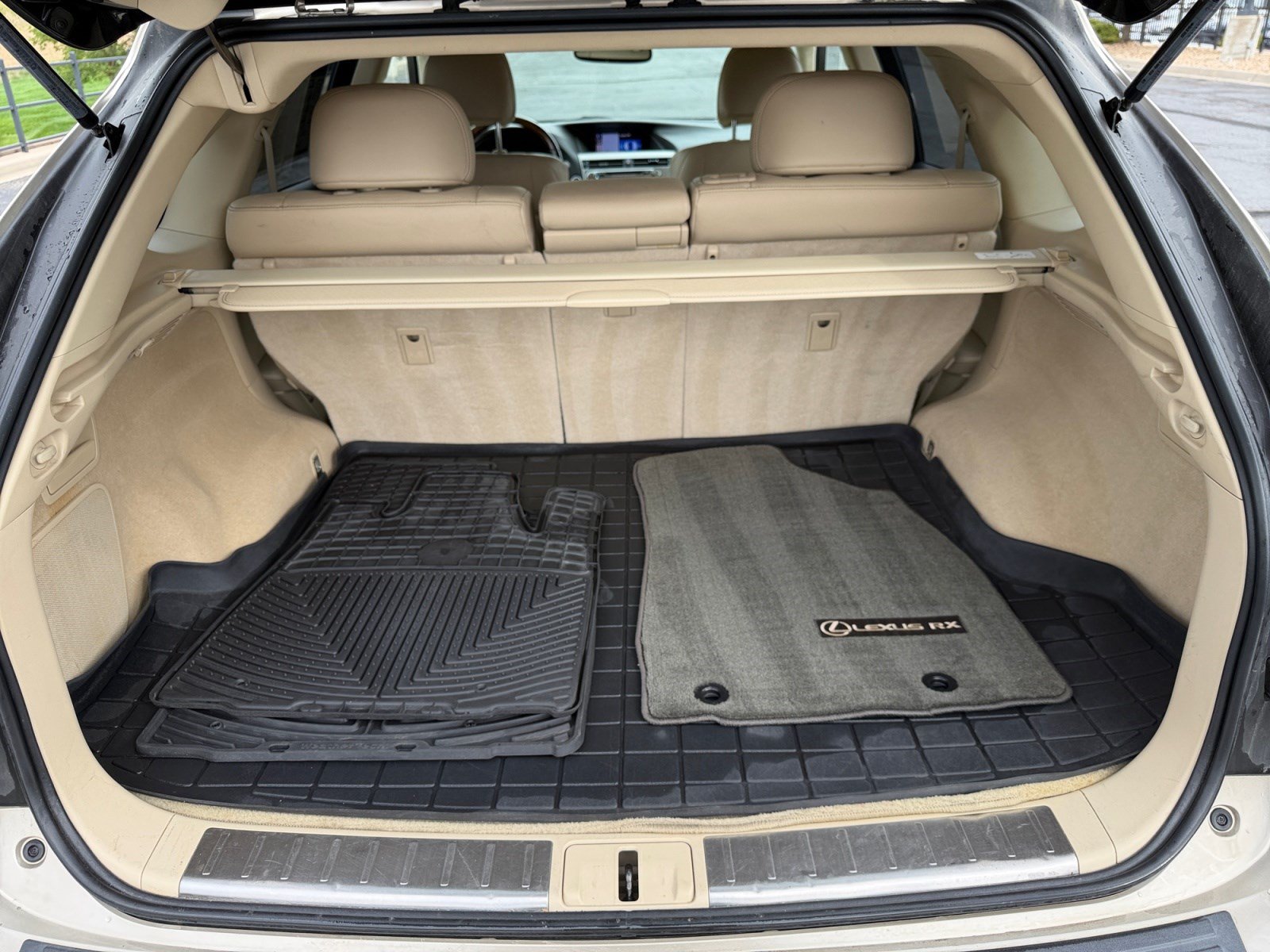 Used 2013 Lexus RX 450h AWD w/ Navigation Pkg image 32