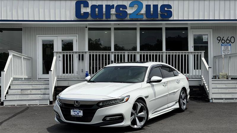 Used 2018 Honda Accord Touring image 2