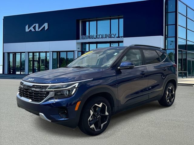 Certified 2024 Kia Seltos EX FWD image 3
