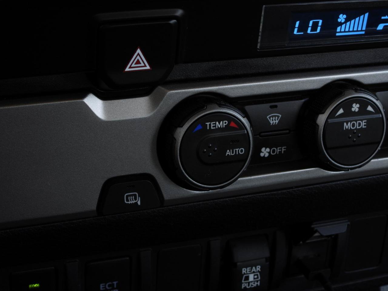 Used 2022 Toyota Tacoma SR5 w/ Technology Package RWD image 59