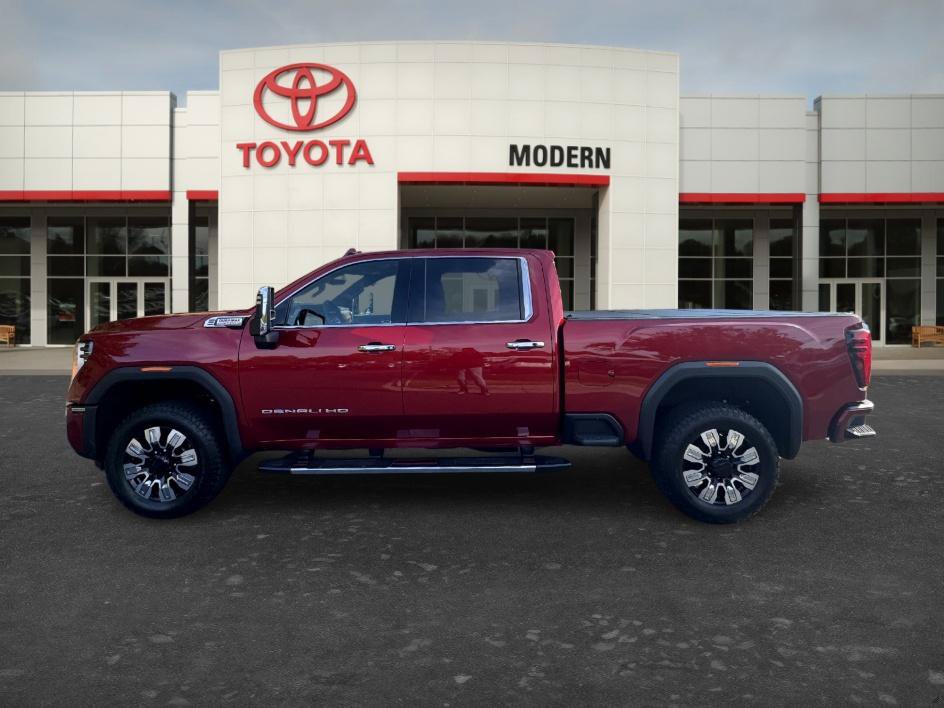 Used 2024 GMC Sierra 3500 Denali w/ Denali Reserve Package AWD/4WD image 8