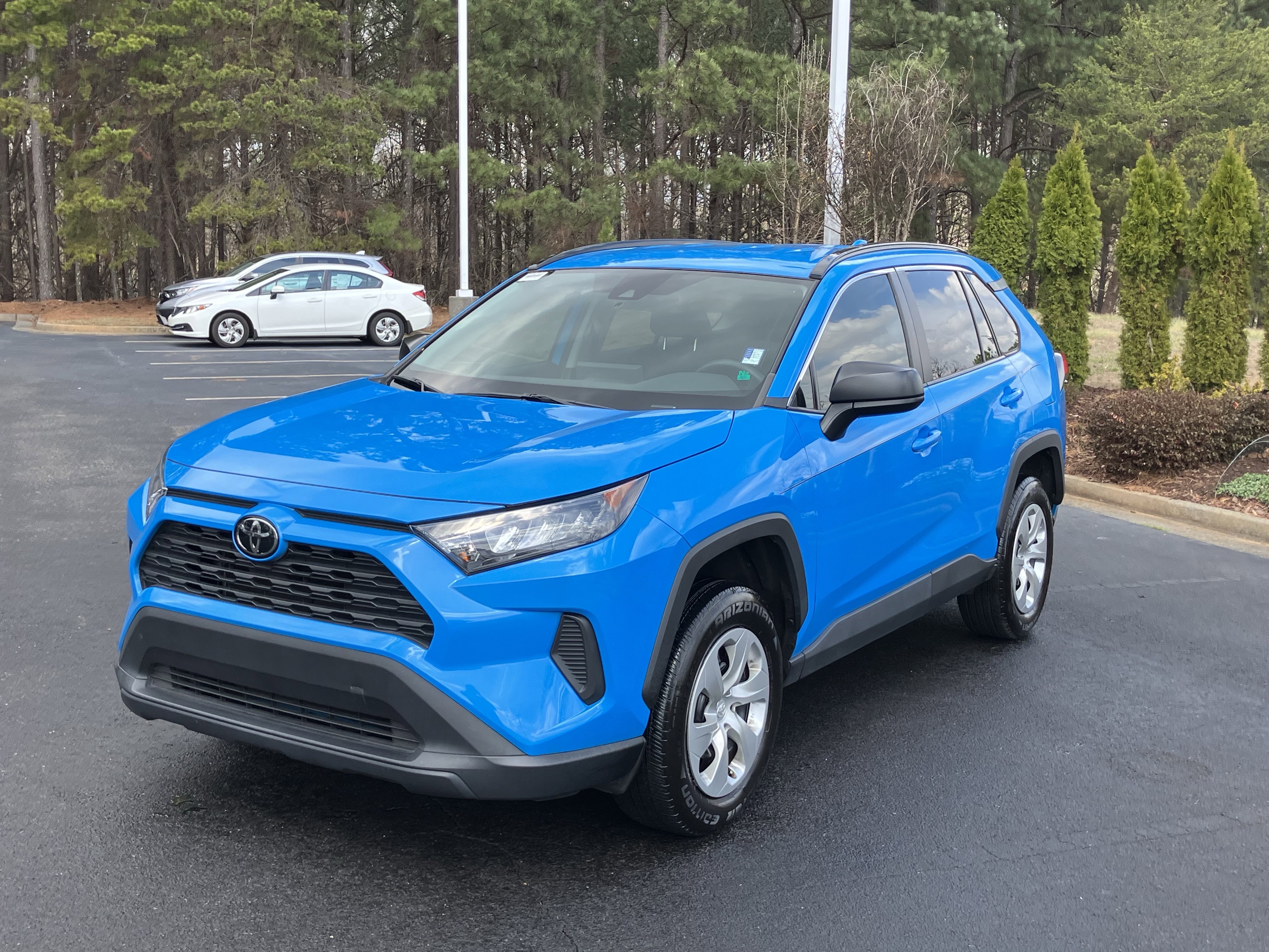 Used 2021 Toyota RAV4 LE image 6