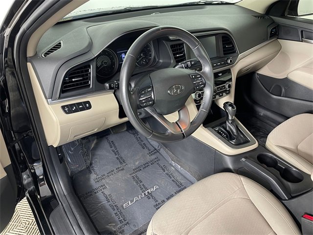 Used 2020 Hyundai Elantra Value Edition w/ Cargo Package (C1) image 3