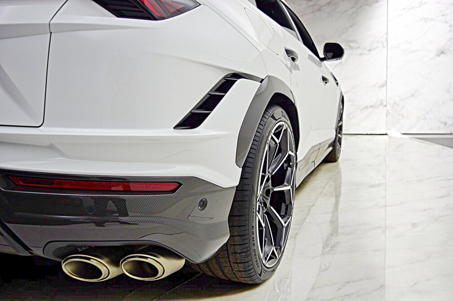 Used 2024 Lamborghini Urus Performante image 17