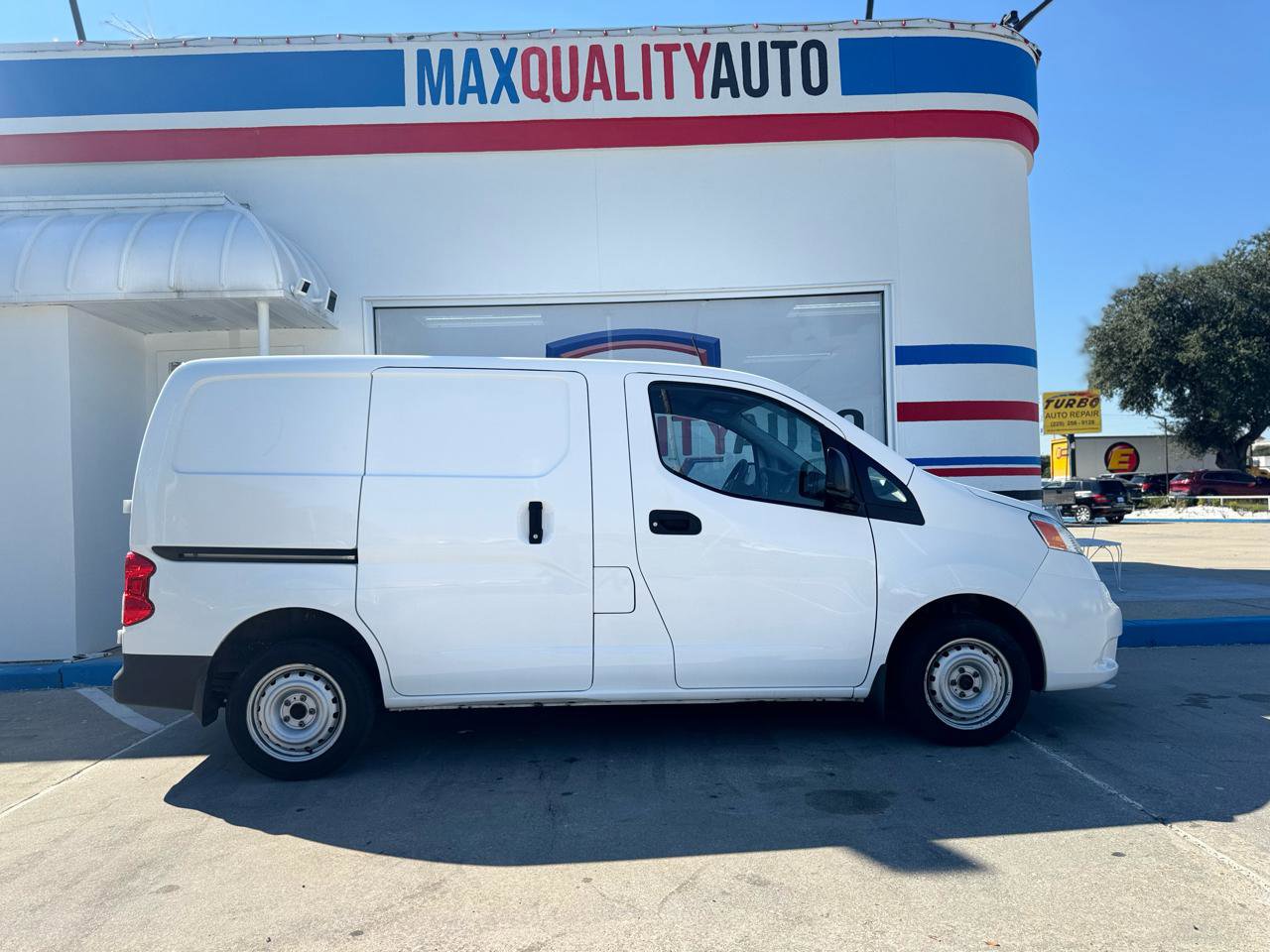 Used 2020 Nissan NV200 S FWD image 22