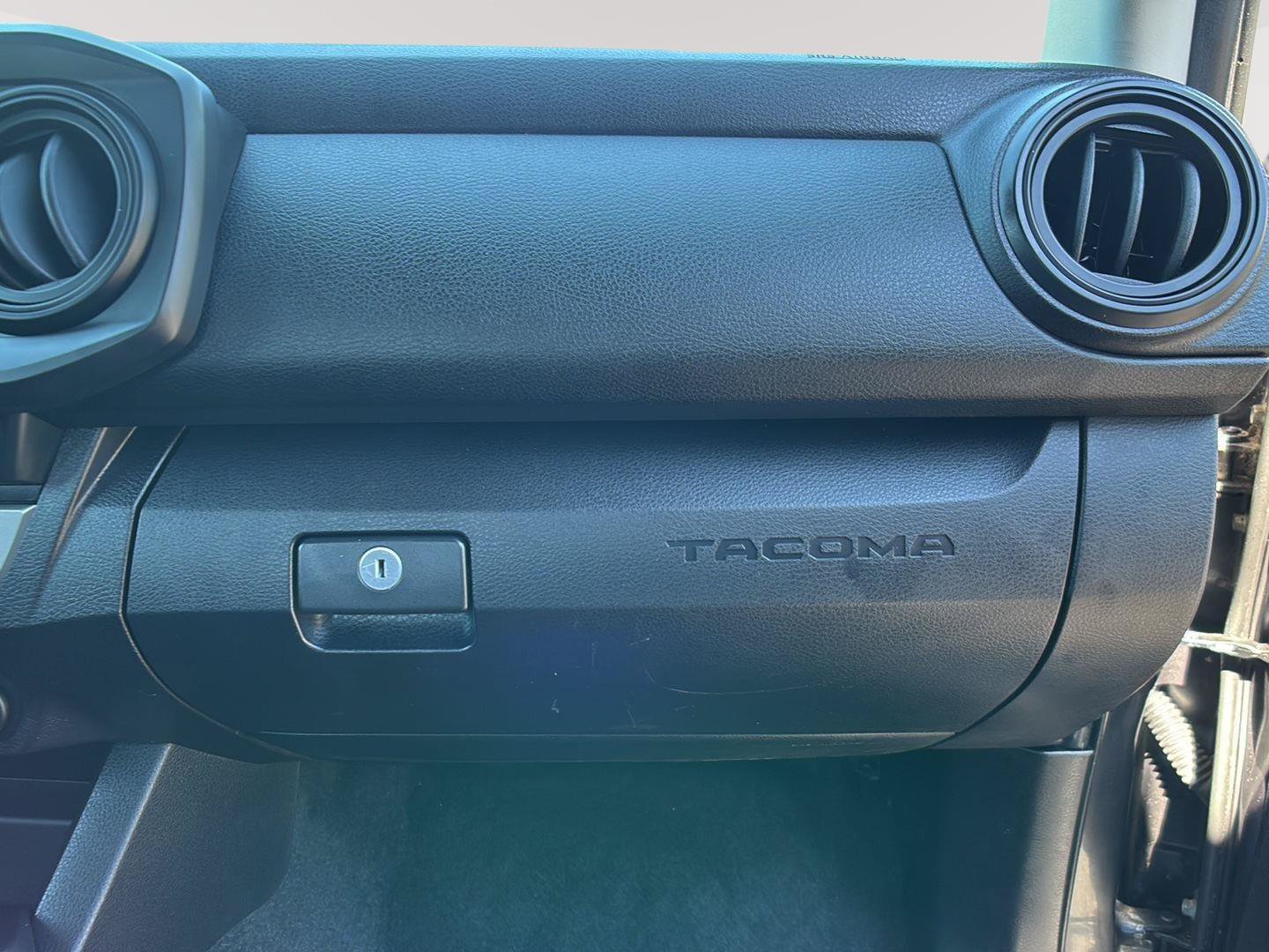 Used 2021 Toyota Tacoma SR RWD image 21