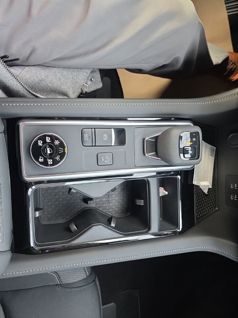 New 2026 Nissan Pathfinder SV image 26