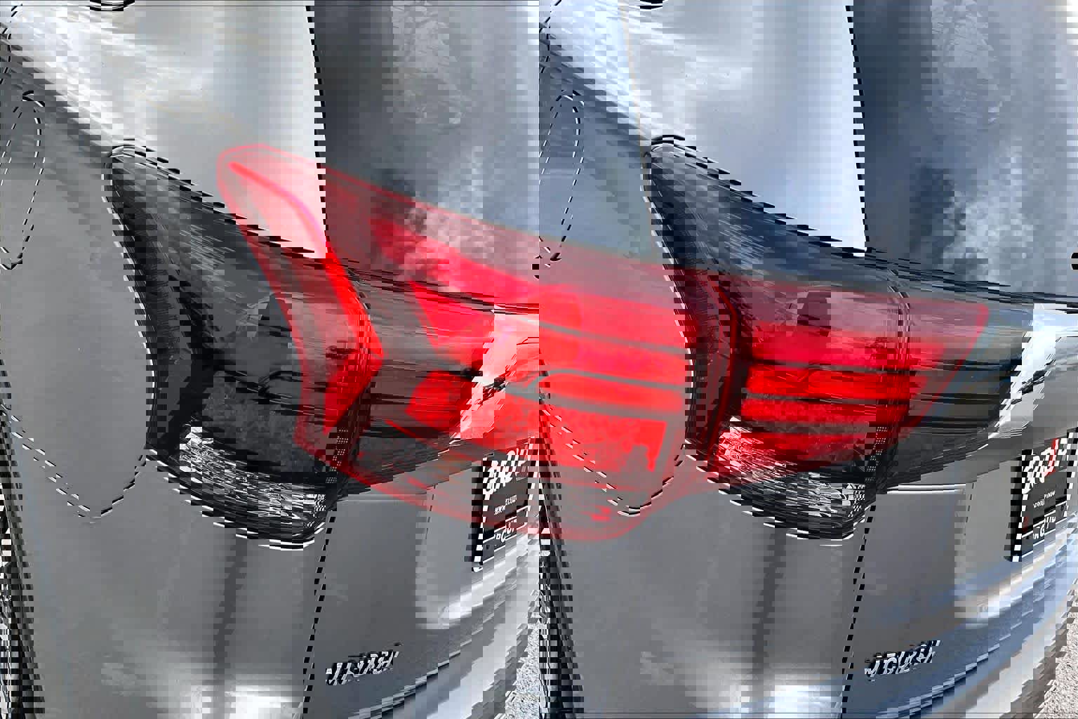 Used 2019 Mitsubishi Outlander SEL image 28