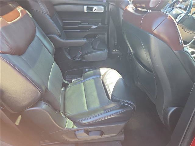 Used 2020 Ford Explorer Platinum w/ Premium Technology Package AWD/4WD image 23