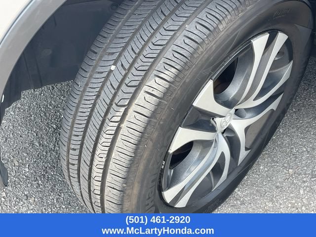 Used 2018 Toyota RAV4 LE FWD image 19