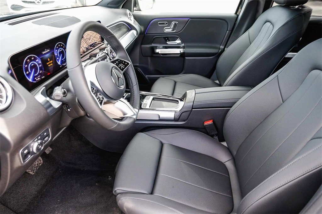 New 2025 Mercedes-Benz EQB 300 4MATIC image 19