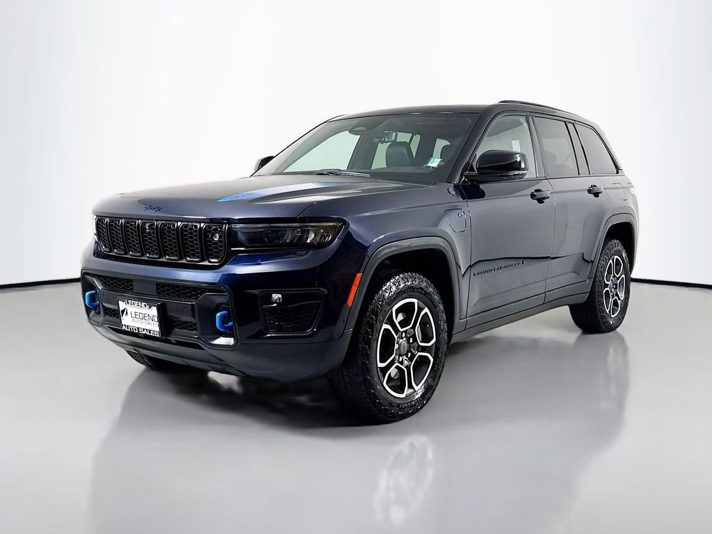 Used 2023 Jeep Grand Cherokee Trailhawk w/ Advanced Protech Group II AWD/4WD image 1