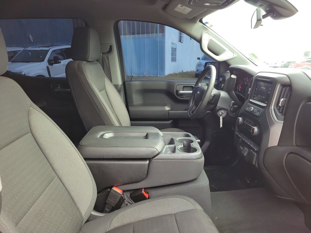 Used 2022 Chevrolet Silverado 1500 Custom w/ Safety Confidence Package AWD/4WD image 34