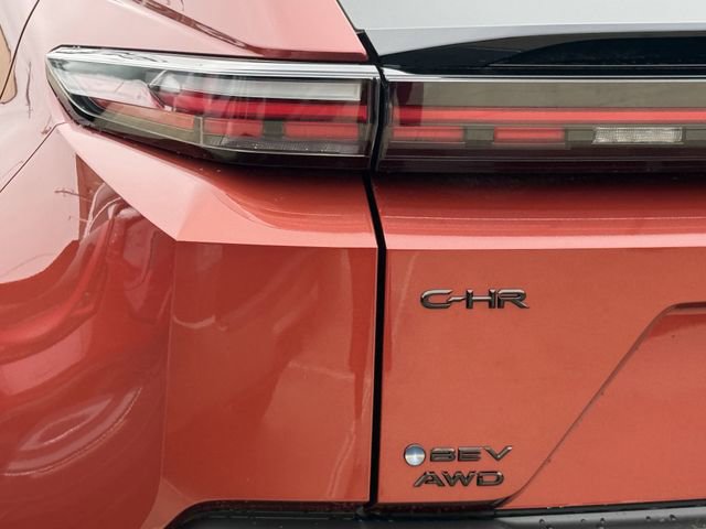 Used 2026 Toyota C-HR AWD/4WD image 6