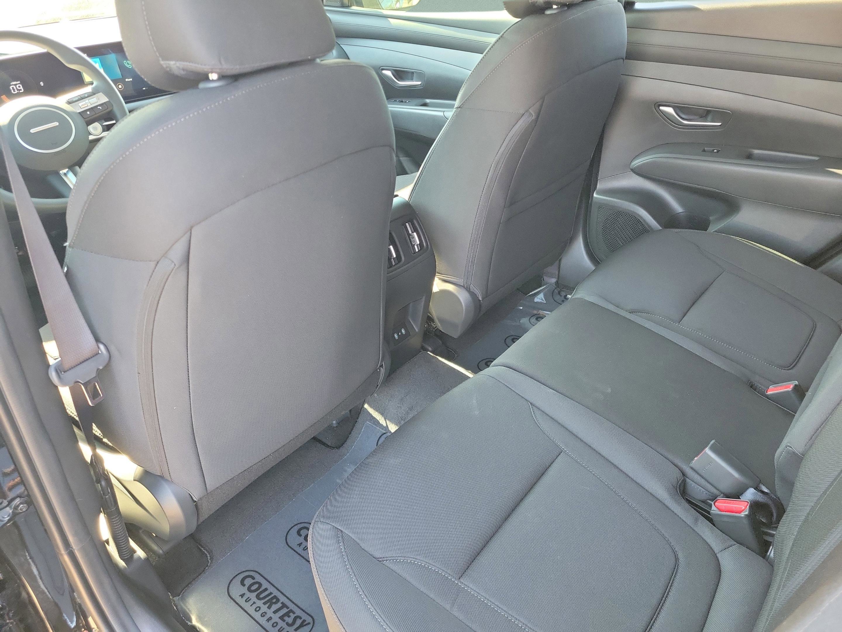 New 2026 Hyundai Tucson SEL image 13