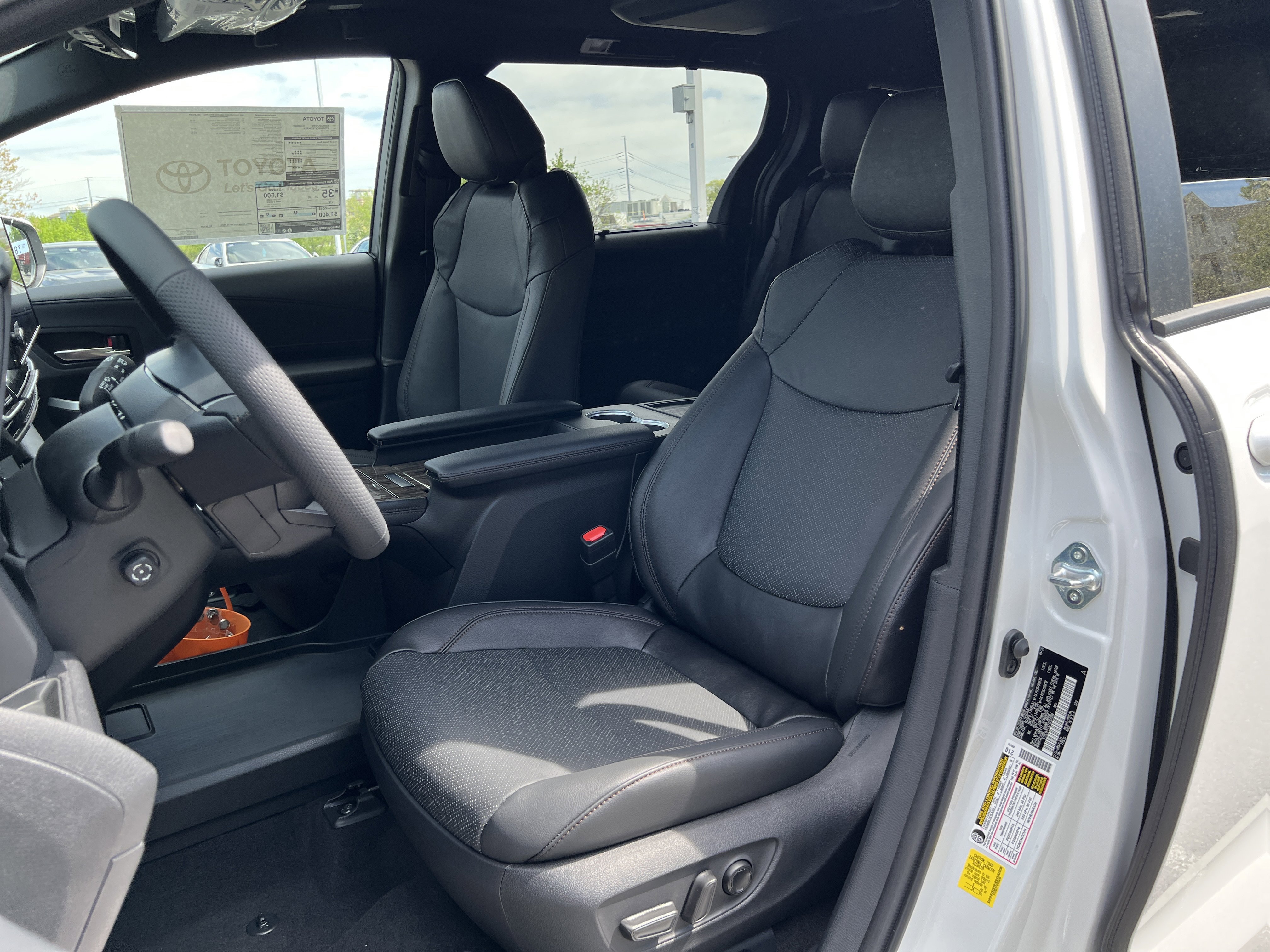 New 2026 Toyota Sienna Platinum image 10