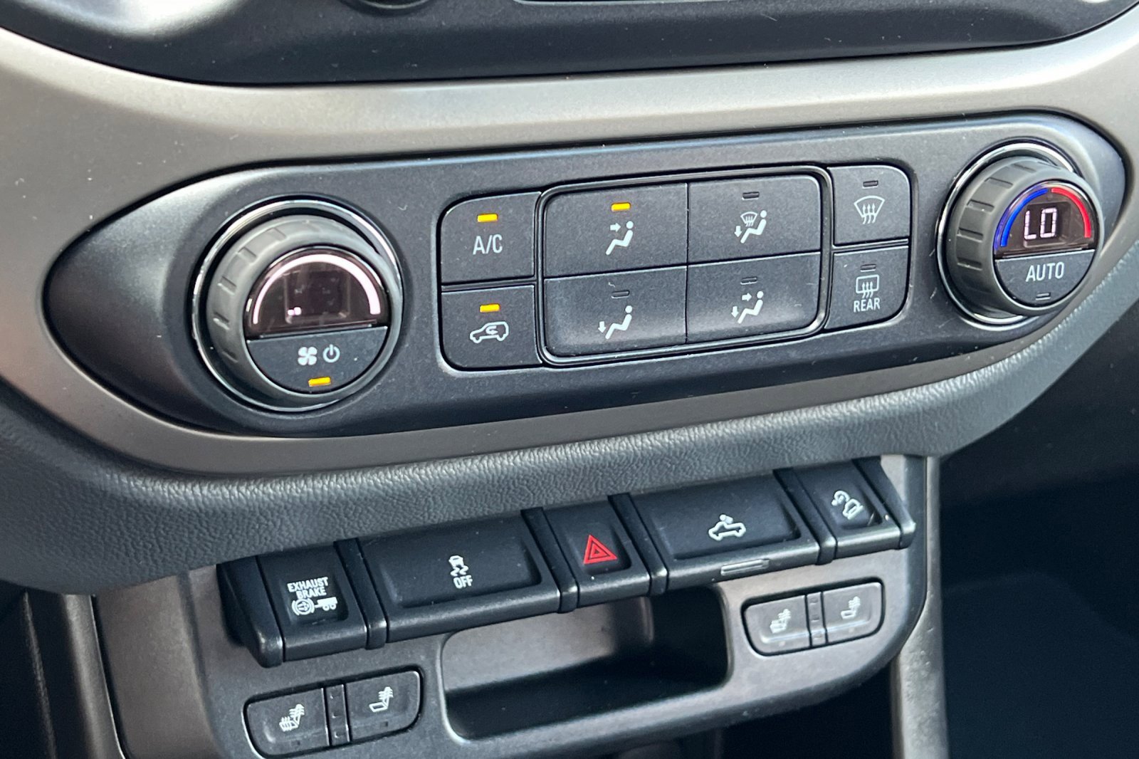 Used 2017 Chevrolet Colorado Z71 image 17