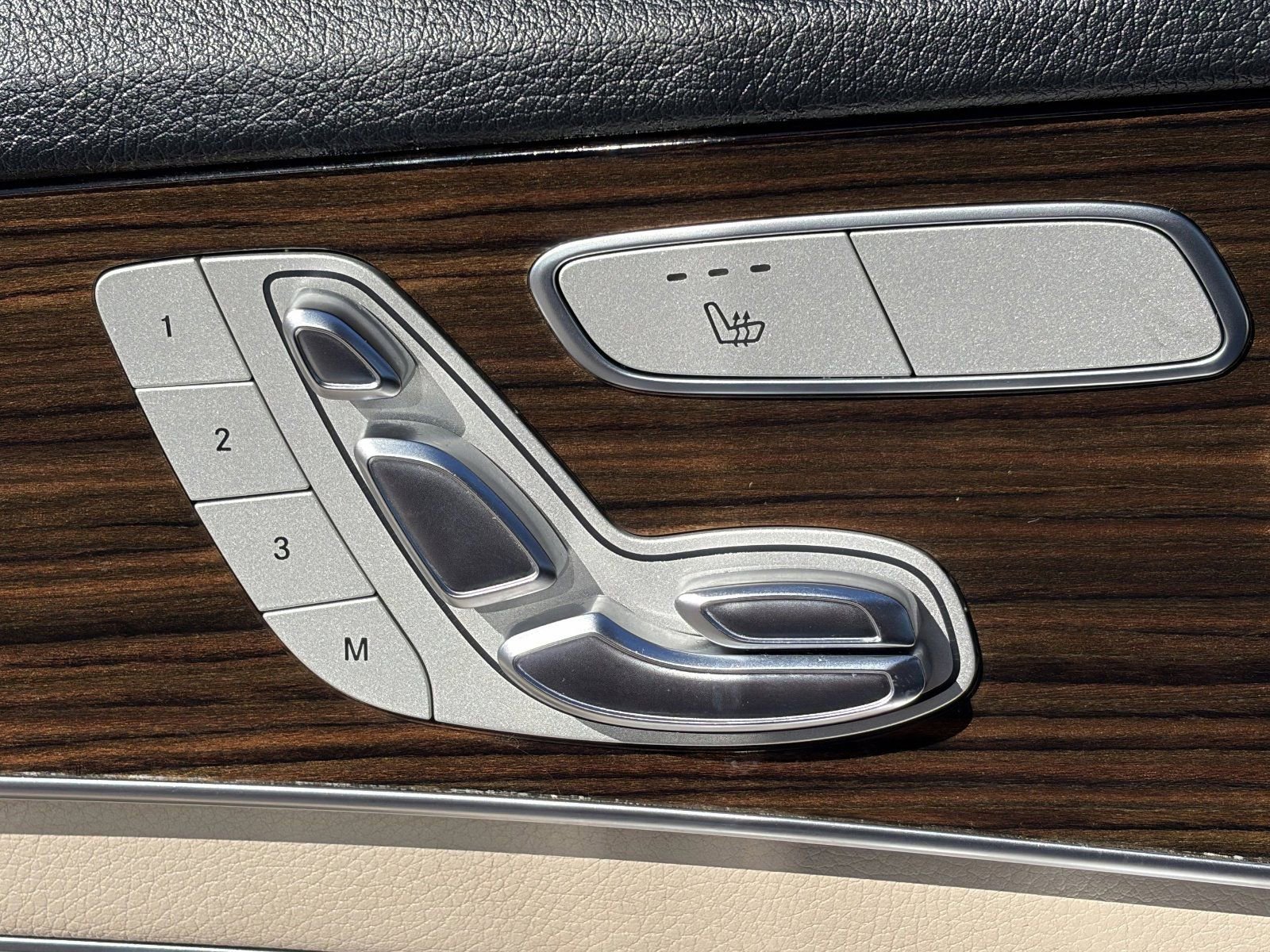 Used 2019 Mercedes-Benz C 300 Sedan image 22