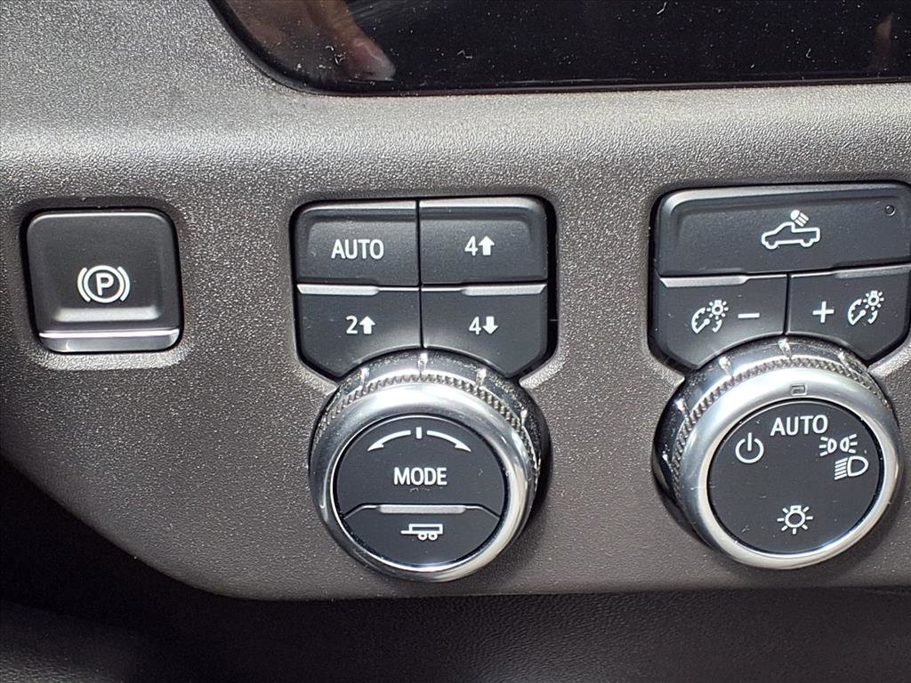 Used 2024 GMC Sierra 1500 SLE w/ X31 Off-Road Package image 10