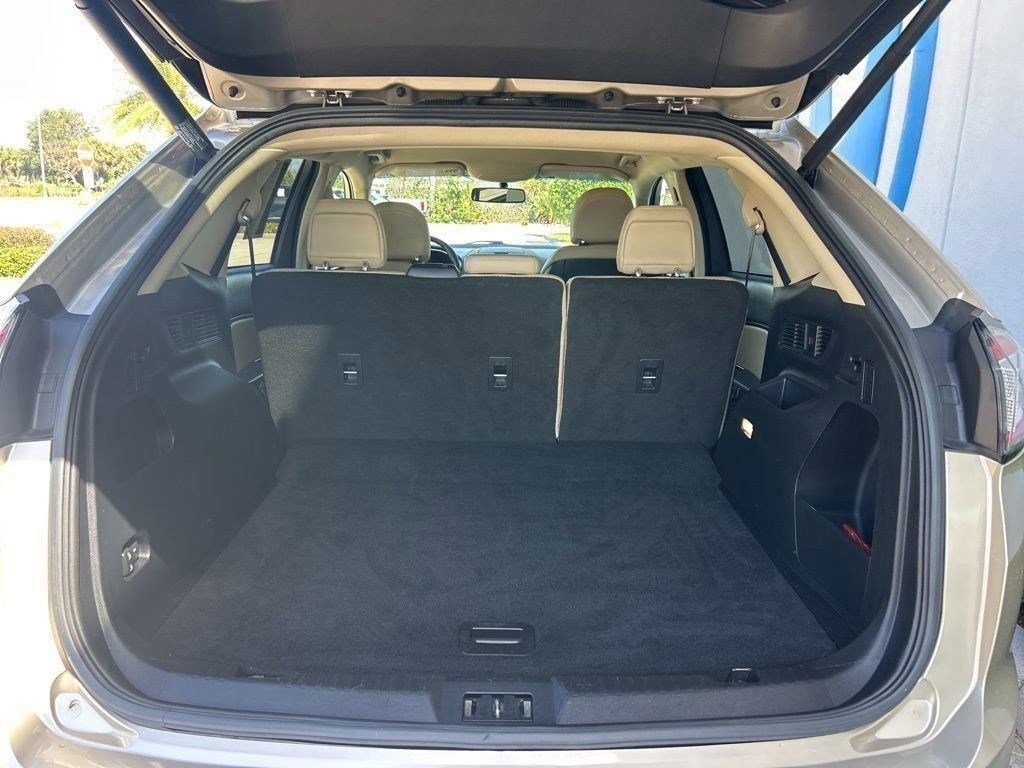 Used 2018 Ford Edge SEL w/ Equipment Group 201A image 8