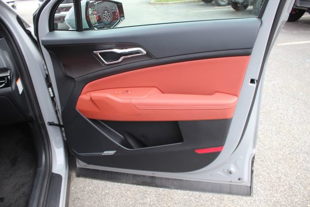 Used 2026 Kia Sportage SX Prestige AWD/4WD image 32