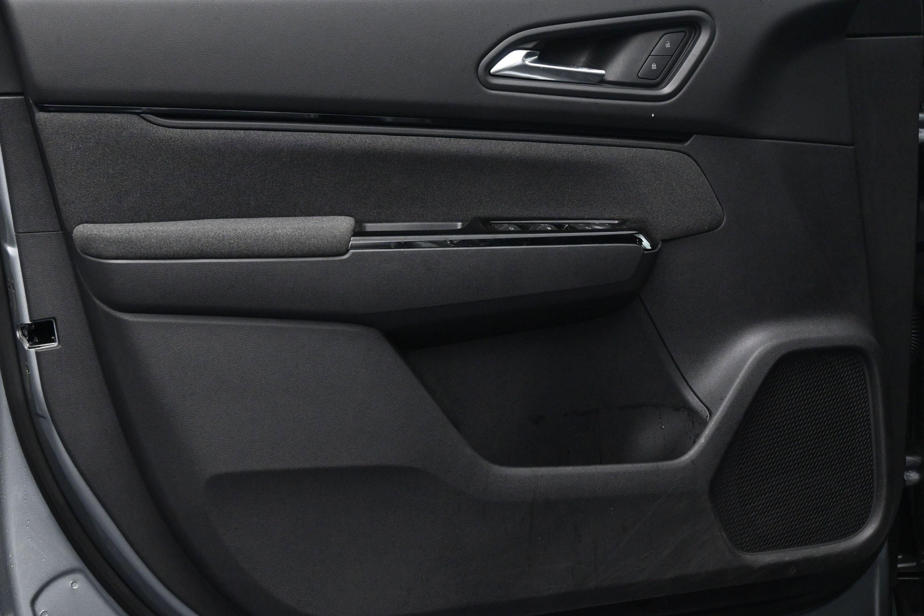 Used 2025 Honda Prologue EX image 14