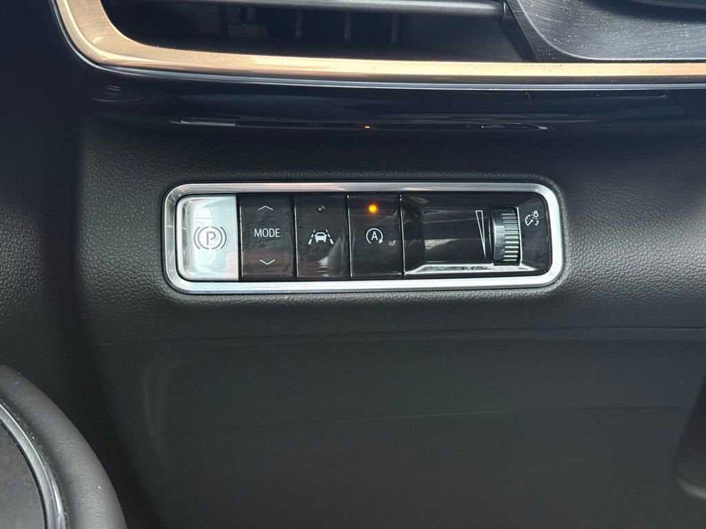 Used 2024 Buick Envision Avenir AWD/4WD image 20