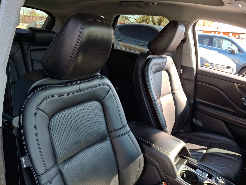 Used 2022 Lincoln Corsair Reserve w/ Equipment Group 201A image 13