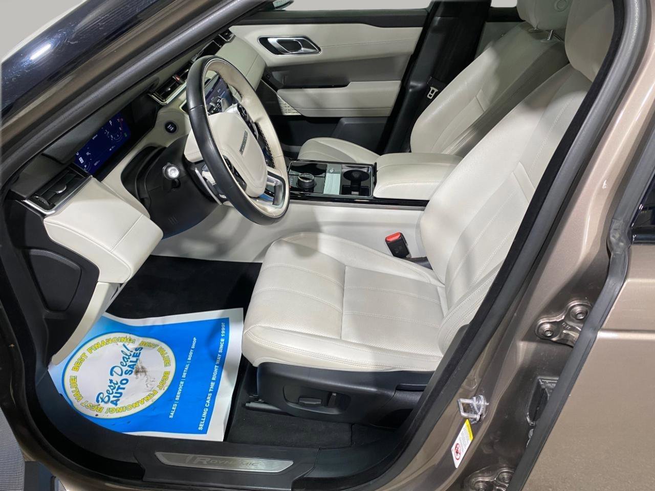 Used 2018 Land Rover Range Rover Velar R-Dynamic SE image 13