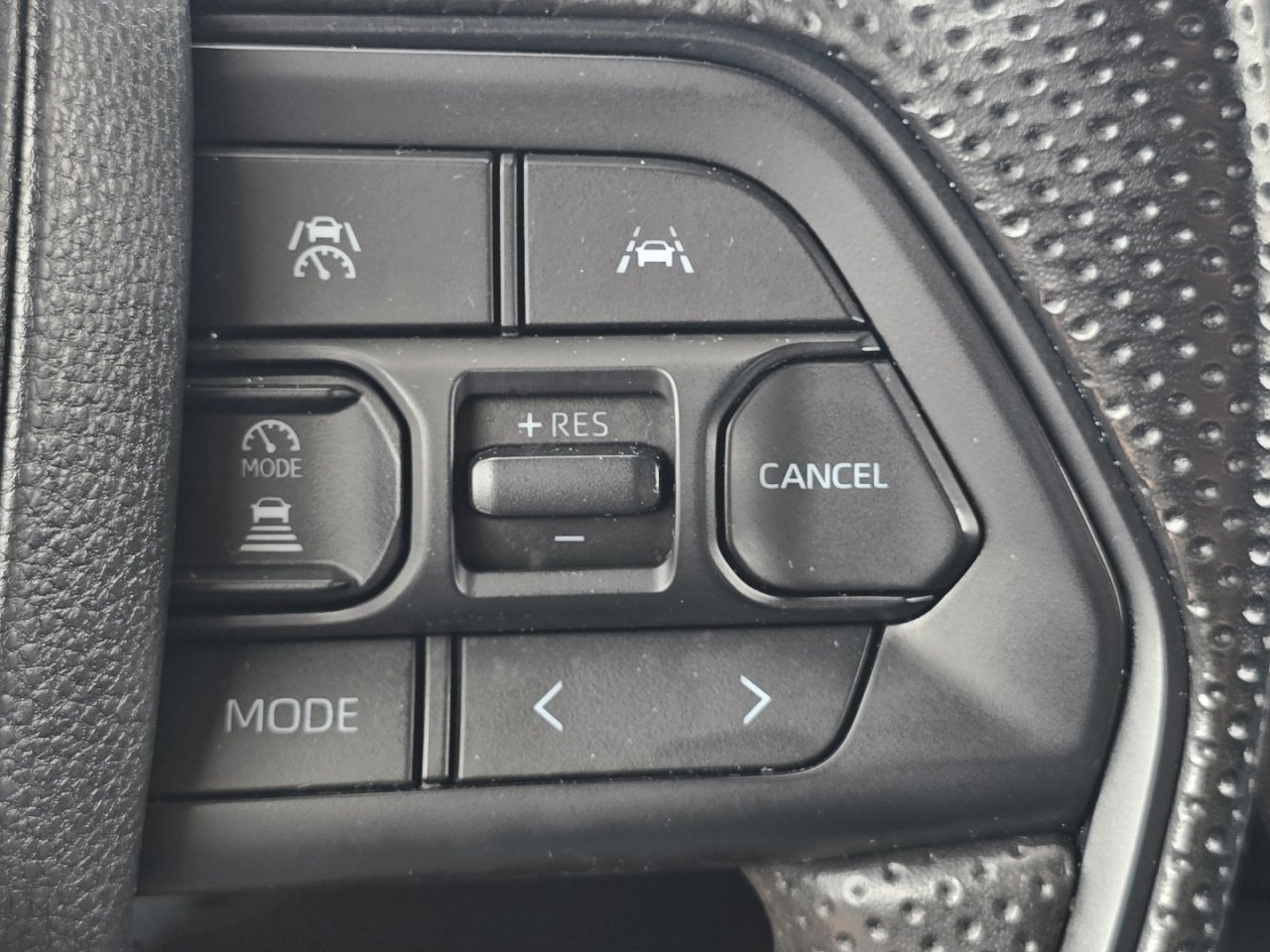 Certified 2024 Toyota Tacoma SR AWD/4WD image 31