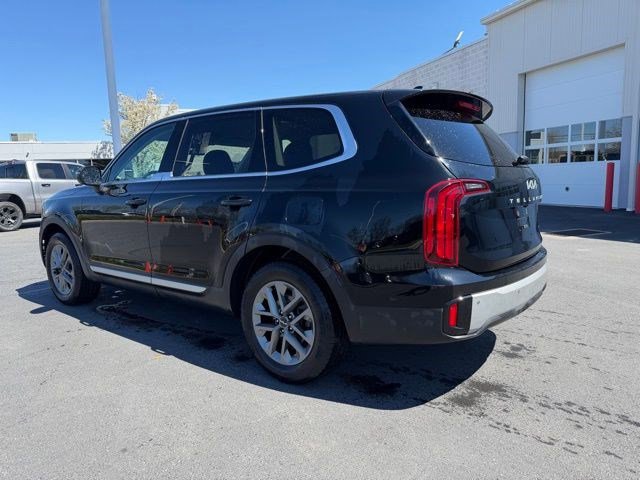 Used 2023 Kia Telluride LX image 12